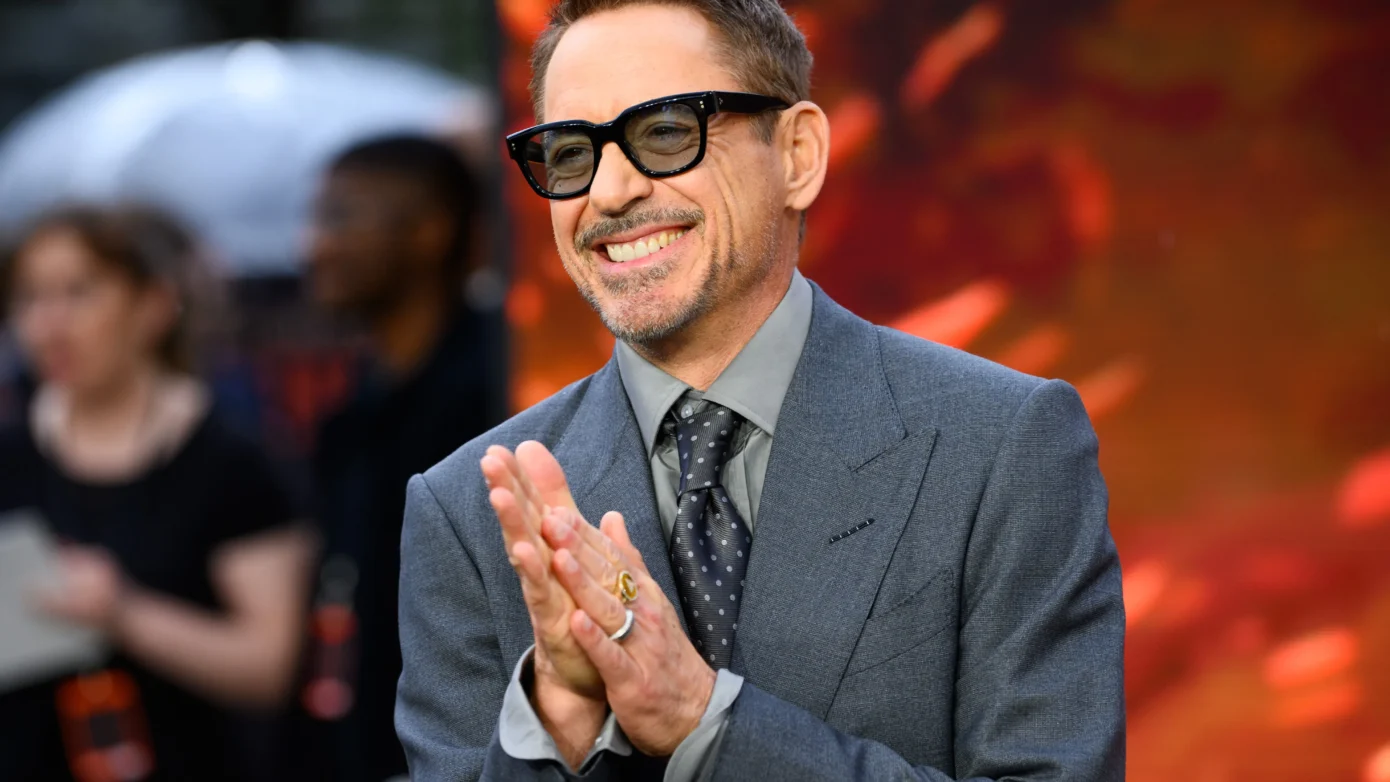 Robert Downey Jr at an awards ceremony